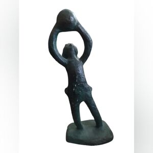 Vintage Rare 1970 Bronze Austin prod Inc Sculpture Girl/Ball Signed Klara Sever